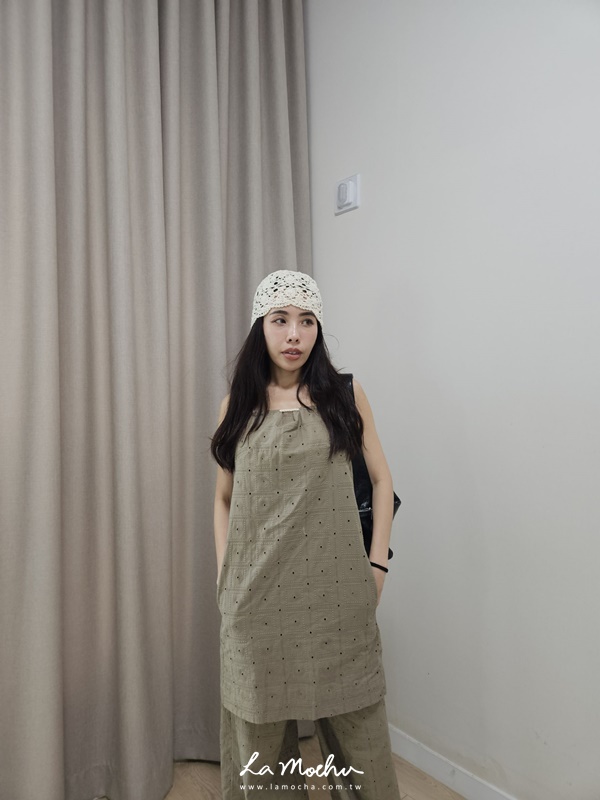 麻繩肩帶方格蕾絲上衣